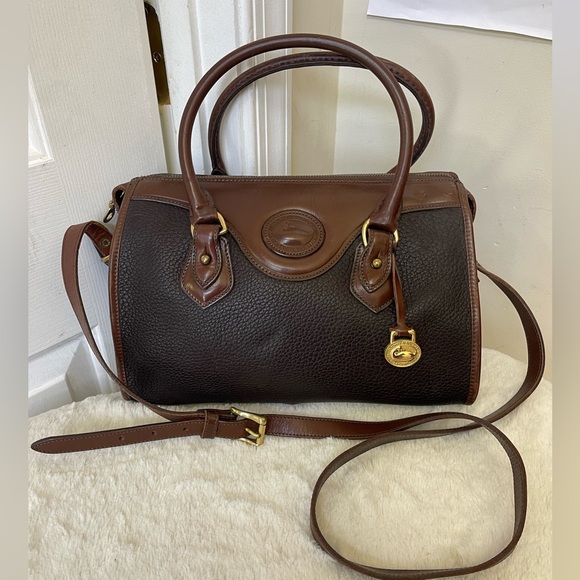 Dooney & Bourke Handbags - Dooney and Bourke all weather leather Bag EUC